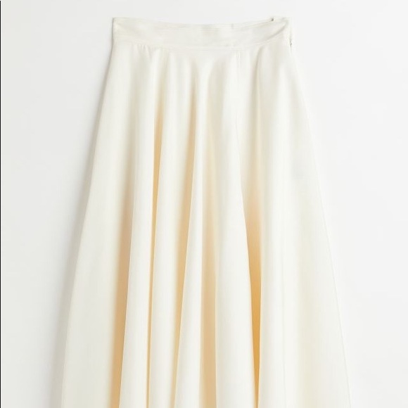 H&M off white circle midi skirt - Picture 3 of 7